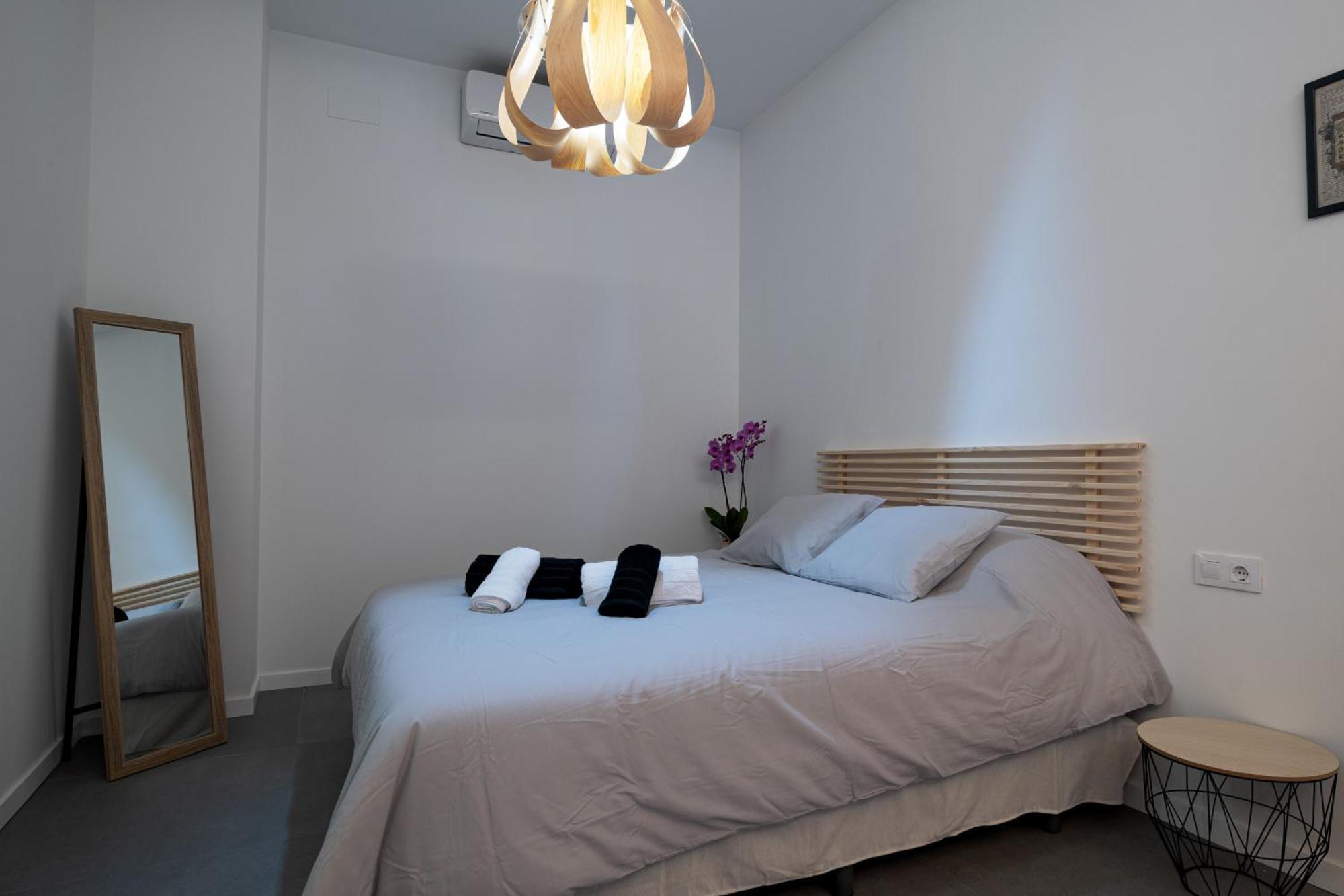 Apartment Esc - Loft Comodos Y Espaciosos Estudios Cercanos A Estacion Joaquin Sorolla Valencia