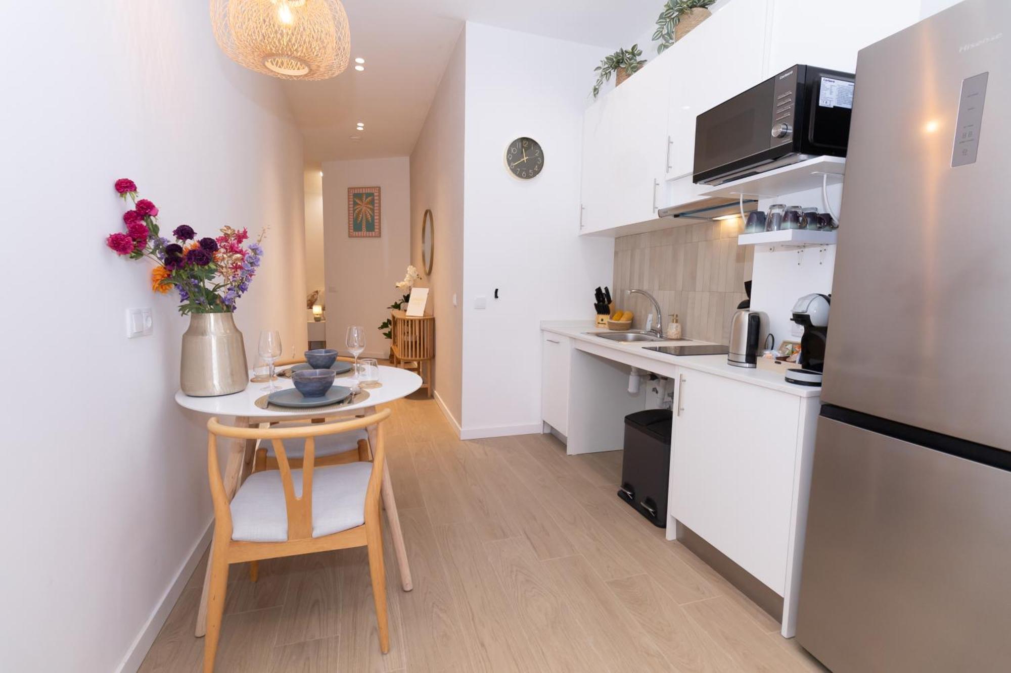 New! Luxury & Close To Metro! Between & Center * Valencia