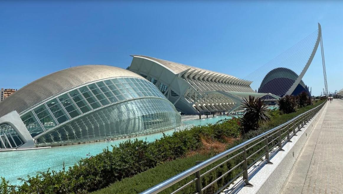 & Arts * Valencia