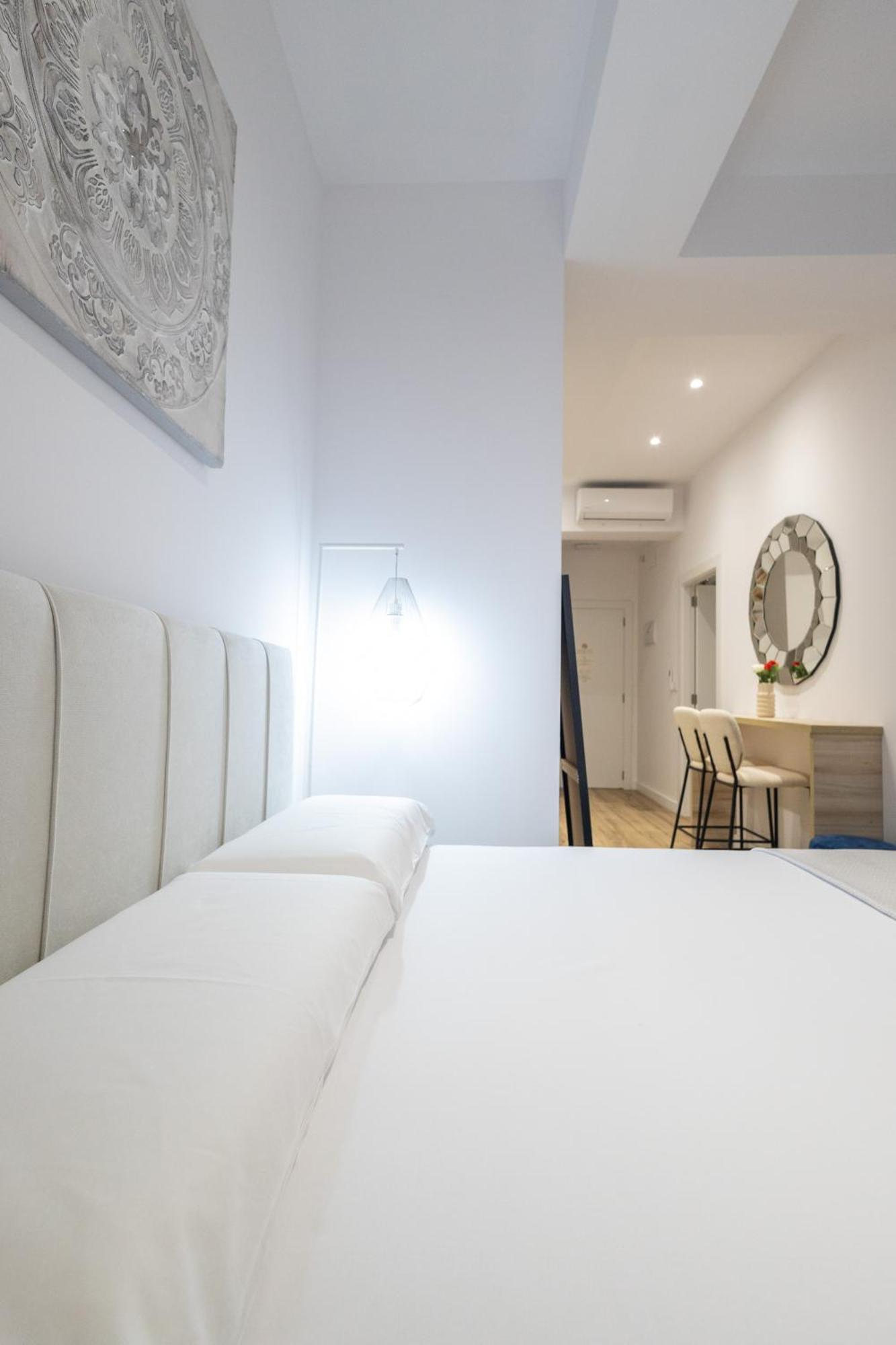 Lola By Concept Flats Guest house *