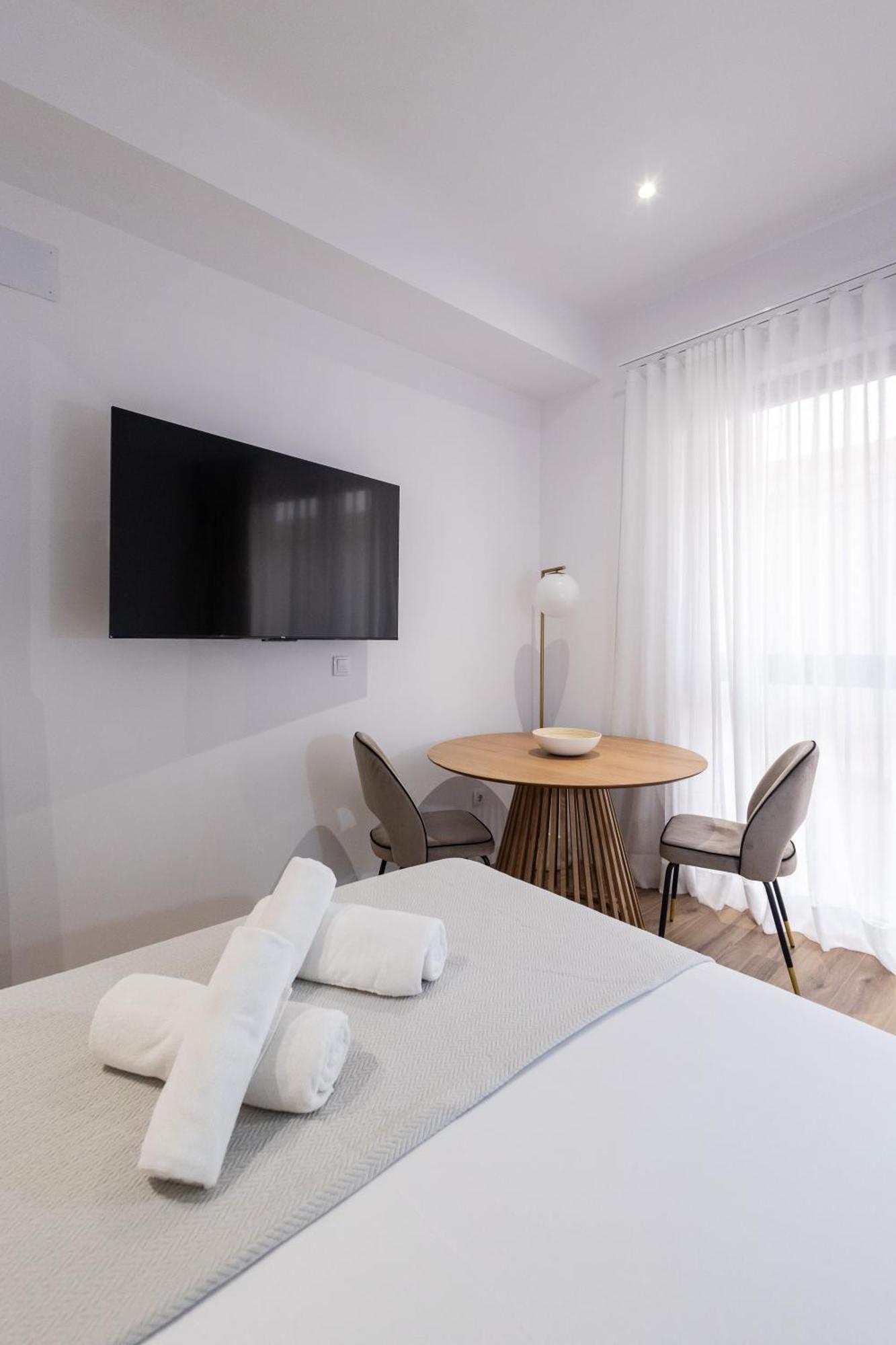 Lola By Concept Flats Guest house *