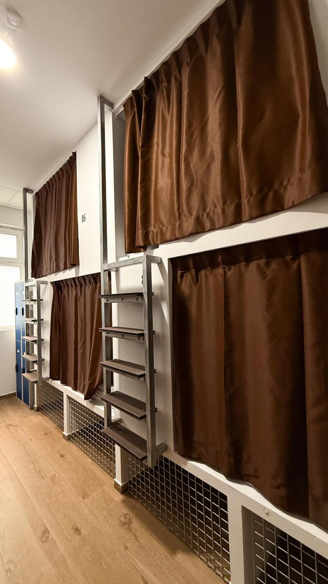 & Arts Hostel Valencia