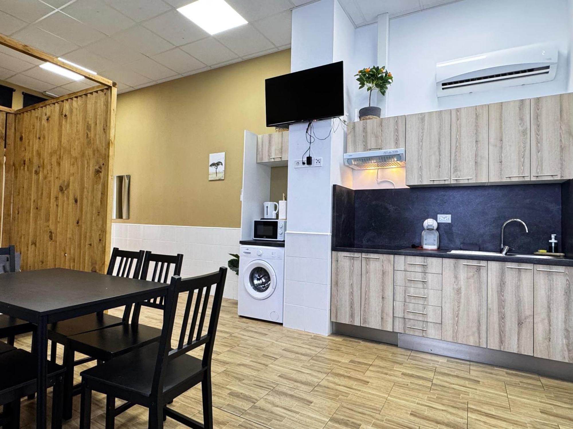 Apartment Cooperativa 8 *