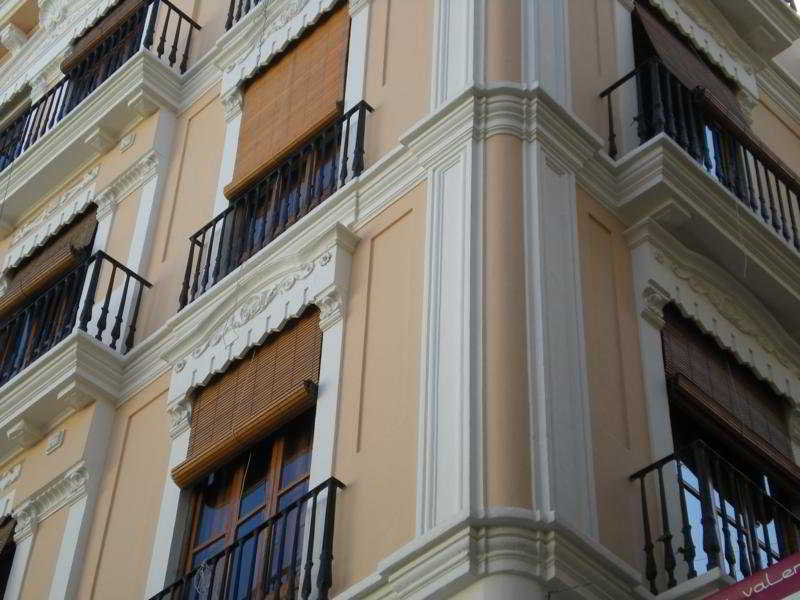 Apartment Living - Merced