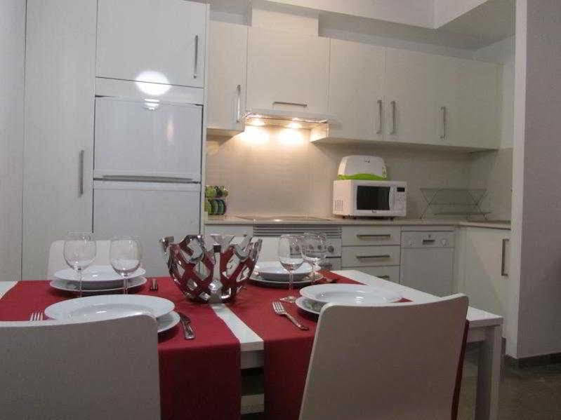 Apartment Living - Merced Valencia