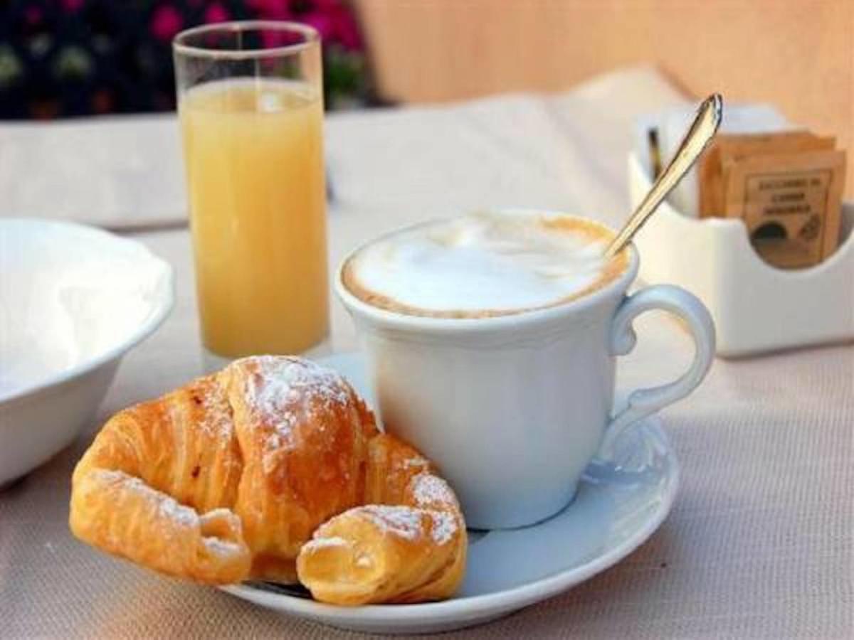 El Magnanimo & Breakfast