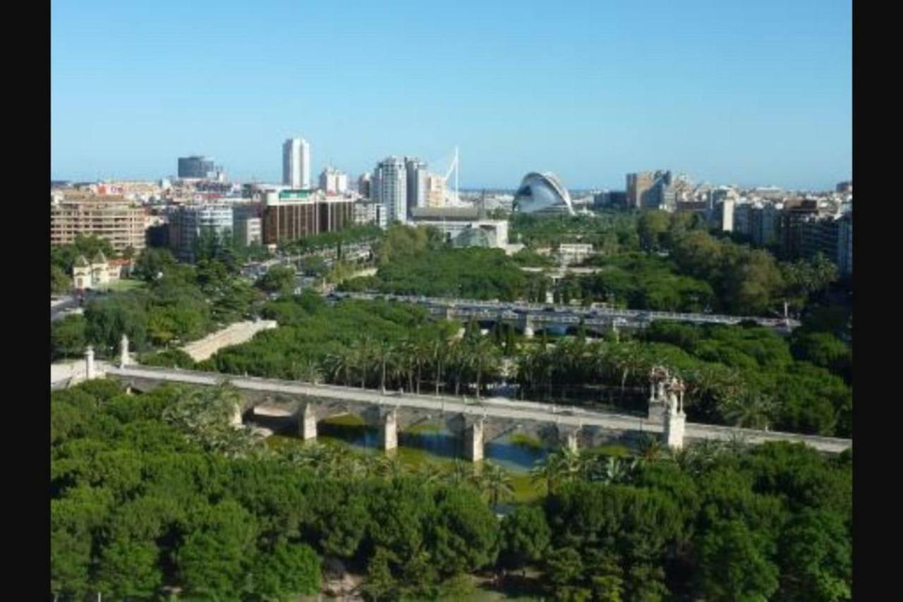 Apartamento En Universidad Y Cerca De La Playa