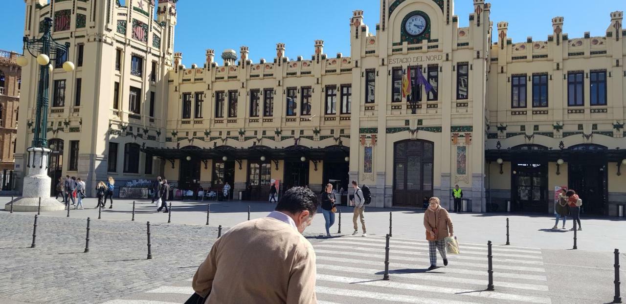 Edificio Tiziano Mercado Apartamento