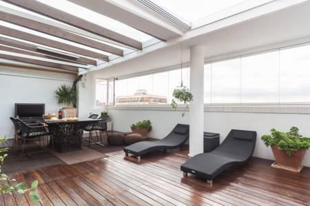 Luxury Penthouse Near Beach/seaview Apartment *
