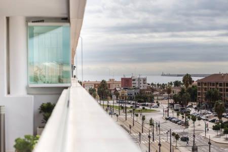 Luxury Penthouse Near Beach/seaview Apartment *